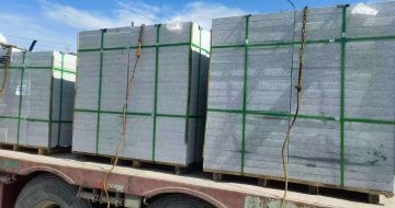 拉萨 芝麻白花岗岩地铺石装车日常