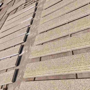 拉萨 黄金麻花岗岩光面楼梯踏步