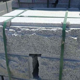 拉萨 芝麻白花岗岩自然面成品