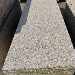 拉萨 黄金麻花岗岩荔枝面毛板，半成品