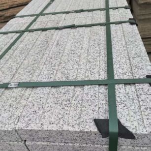 拉萨 白麻花岗岩直行盲道石，盲条，地铺石