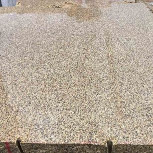 拉萨 黄金麻花岗岩石材方料