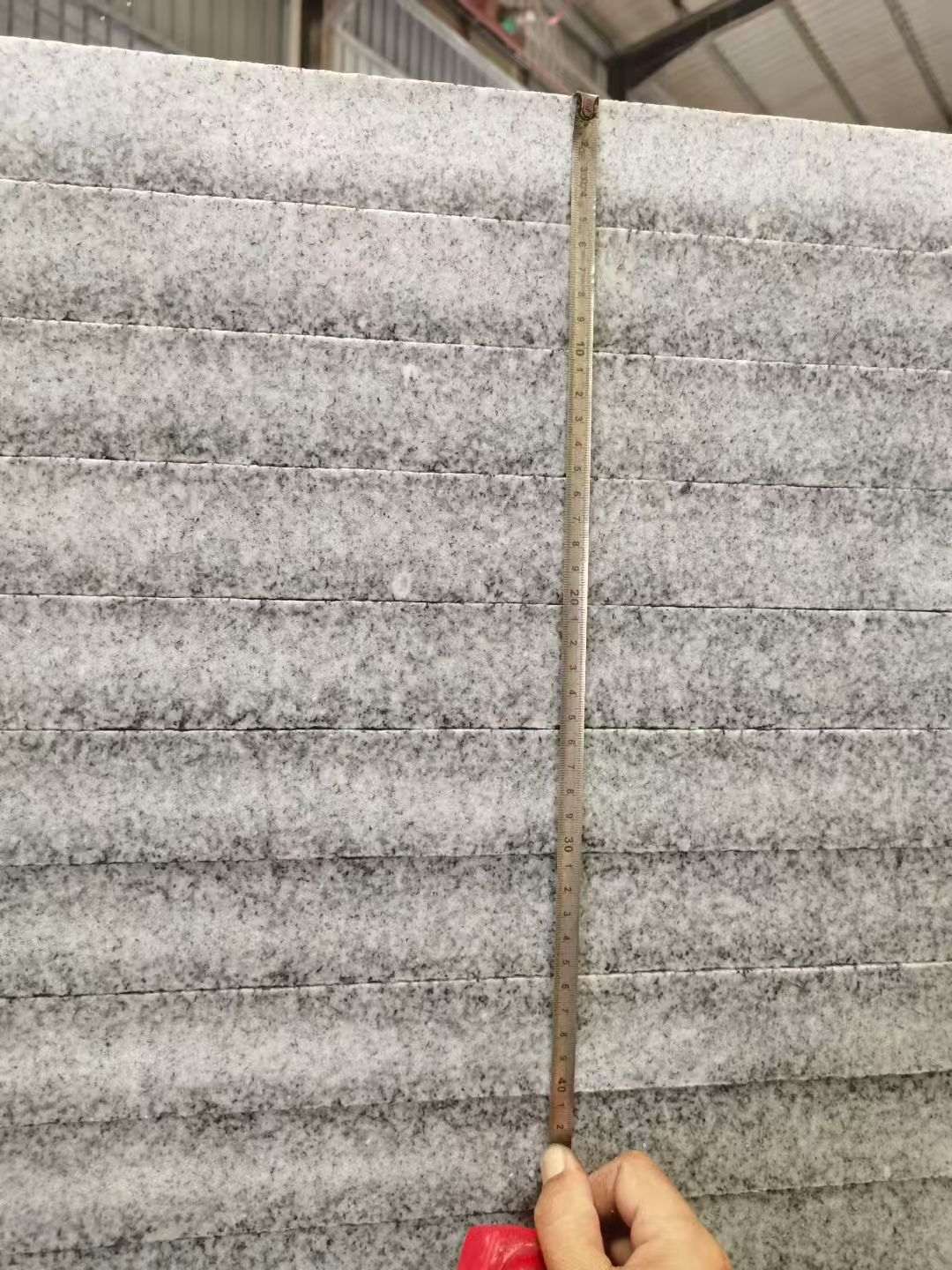 拉萨 芝麻白火烧成品厚薄均匀，B料价格接近A料质量