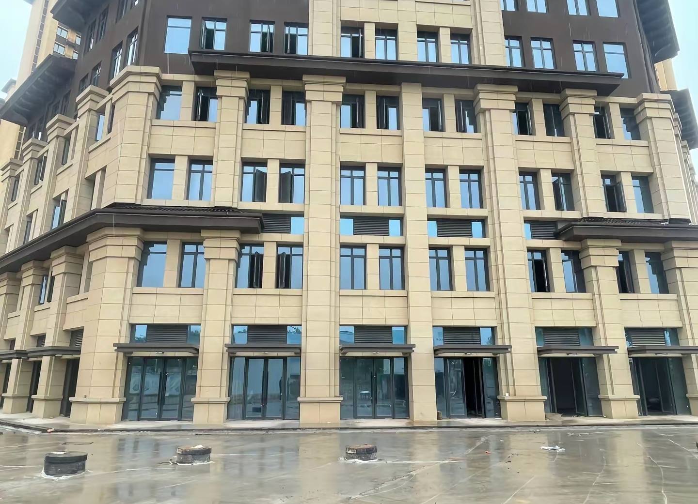 拉萨 黄金麻花岗岩荔枝面小区外墙干挂