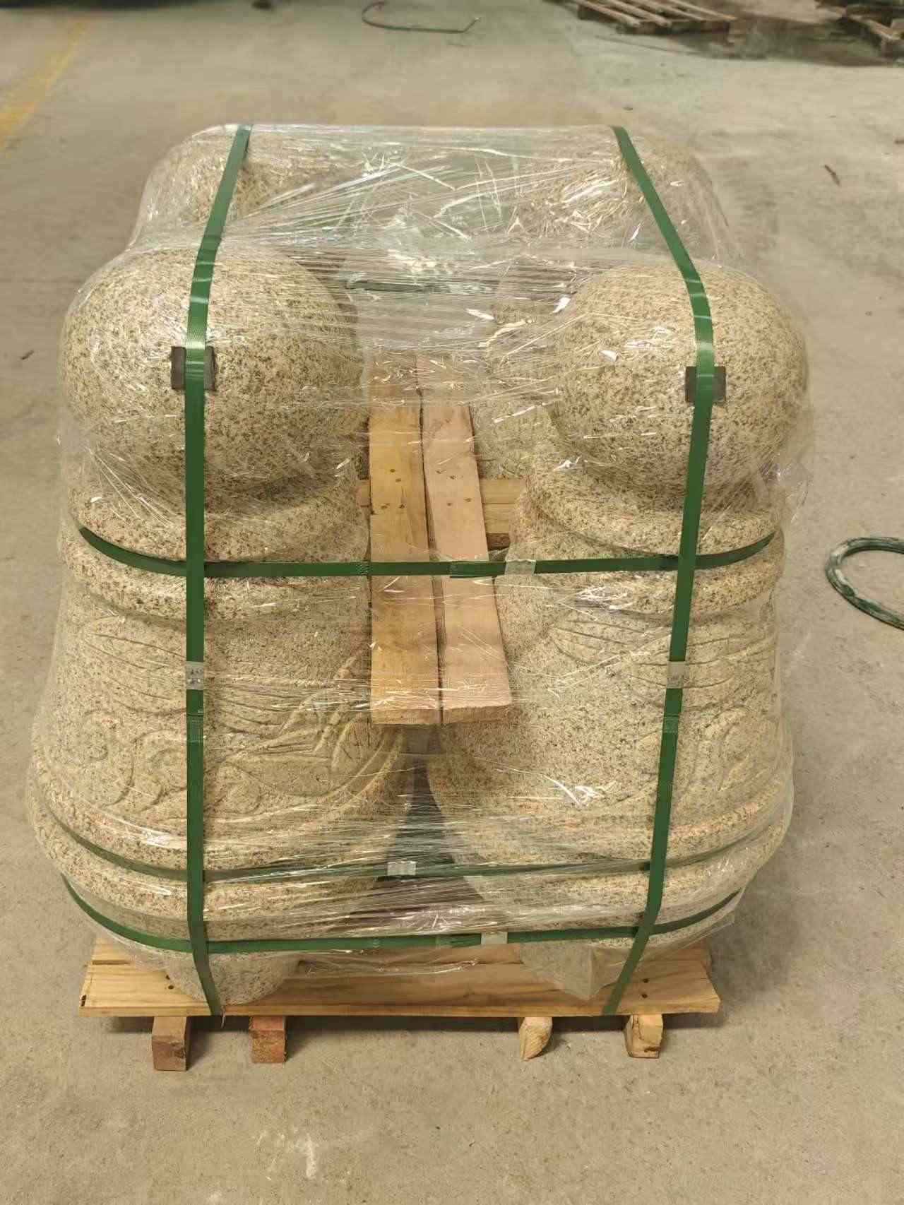 拉萨 黄金麻异形定制雕花——棒棒糖挡车柱