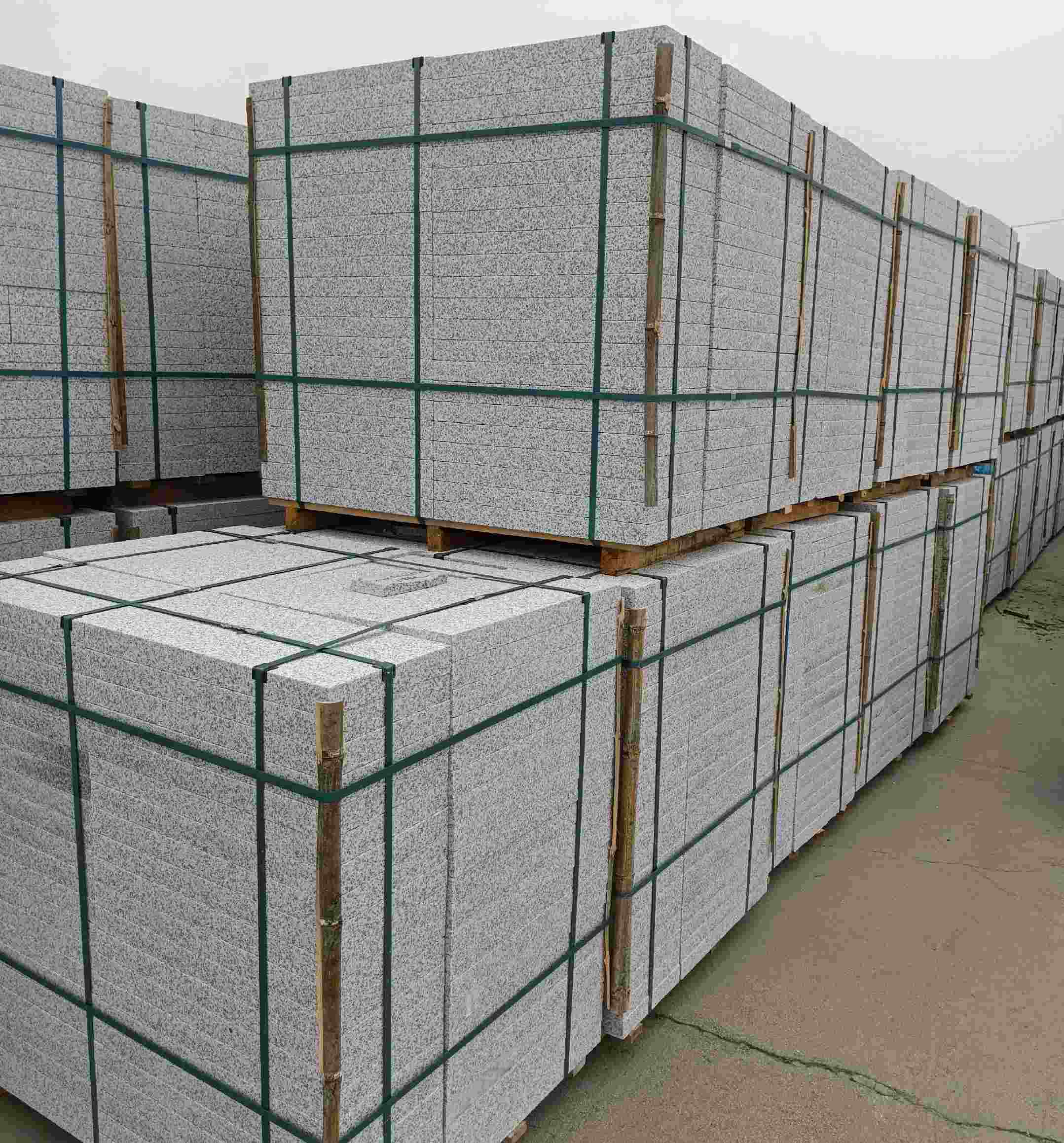 拉萨 白麻花岗岩石材荔枝面地铺石（300*600*50）