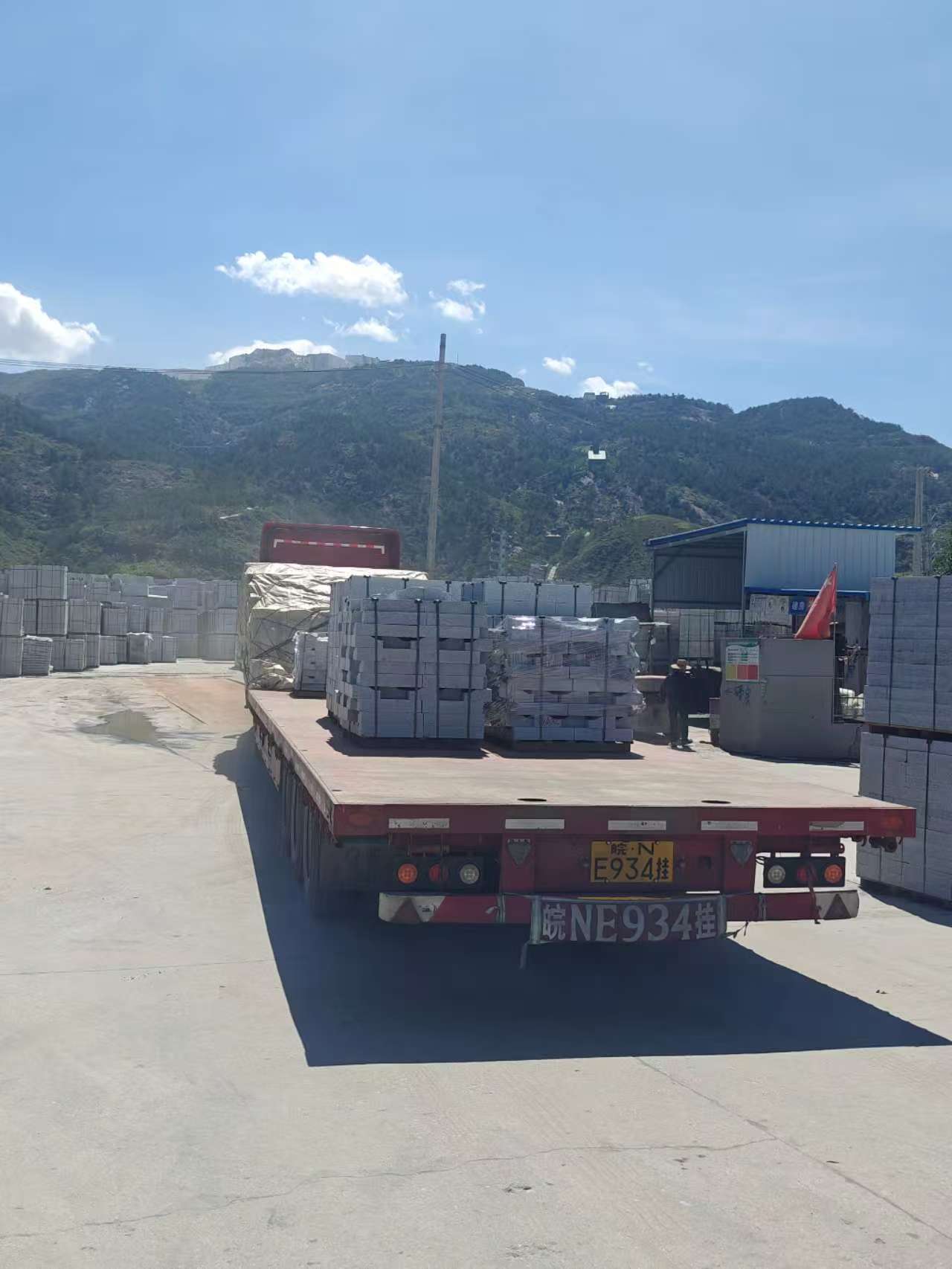 拉萨 芝麻白仿形路沿石，直形路沿石