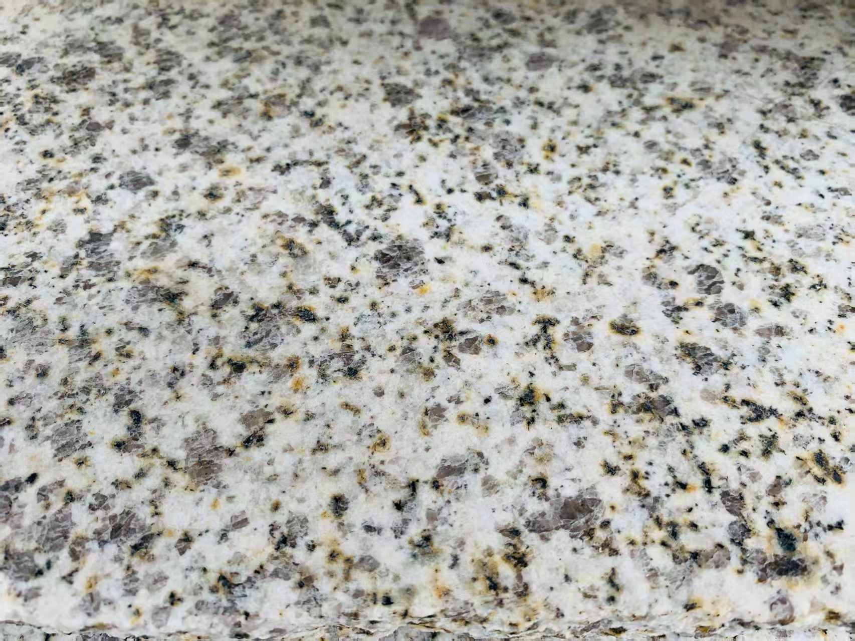 拉萨 黄金麻花岗岩石材浅黄光面