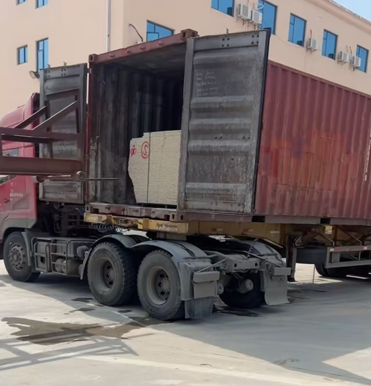 拉萨 黄金麻荔枝面毛板