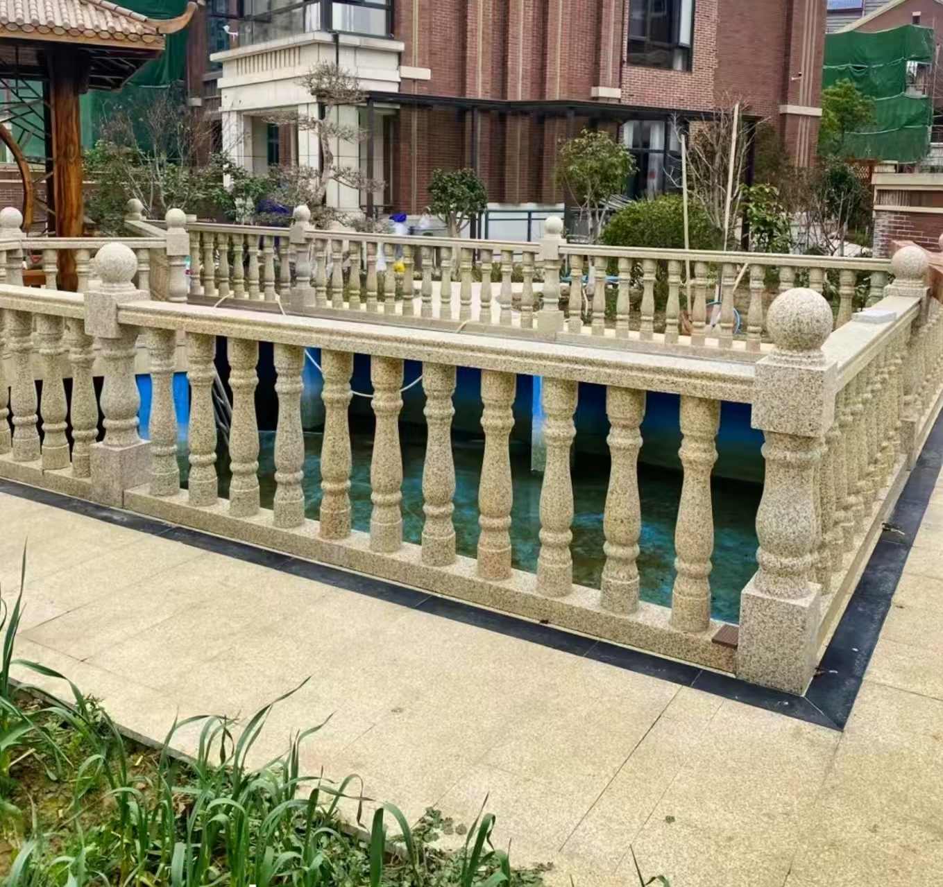 拉萨黄金麻花岗岩石材栏杆，扶手，将军柱，花瓶柱