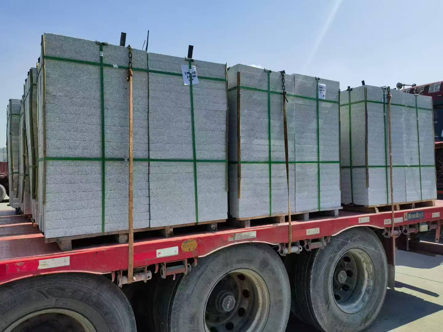 拉萨芝麻白花岗岩出货日常地铺石