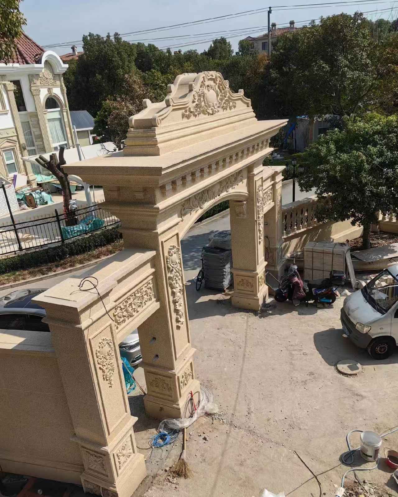 拉萨 黄金麻荔枝面花岗岩别墅门楼