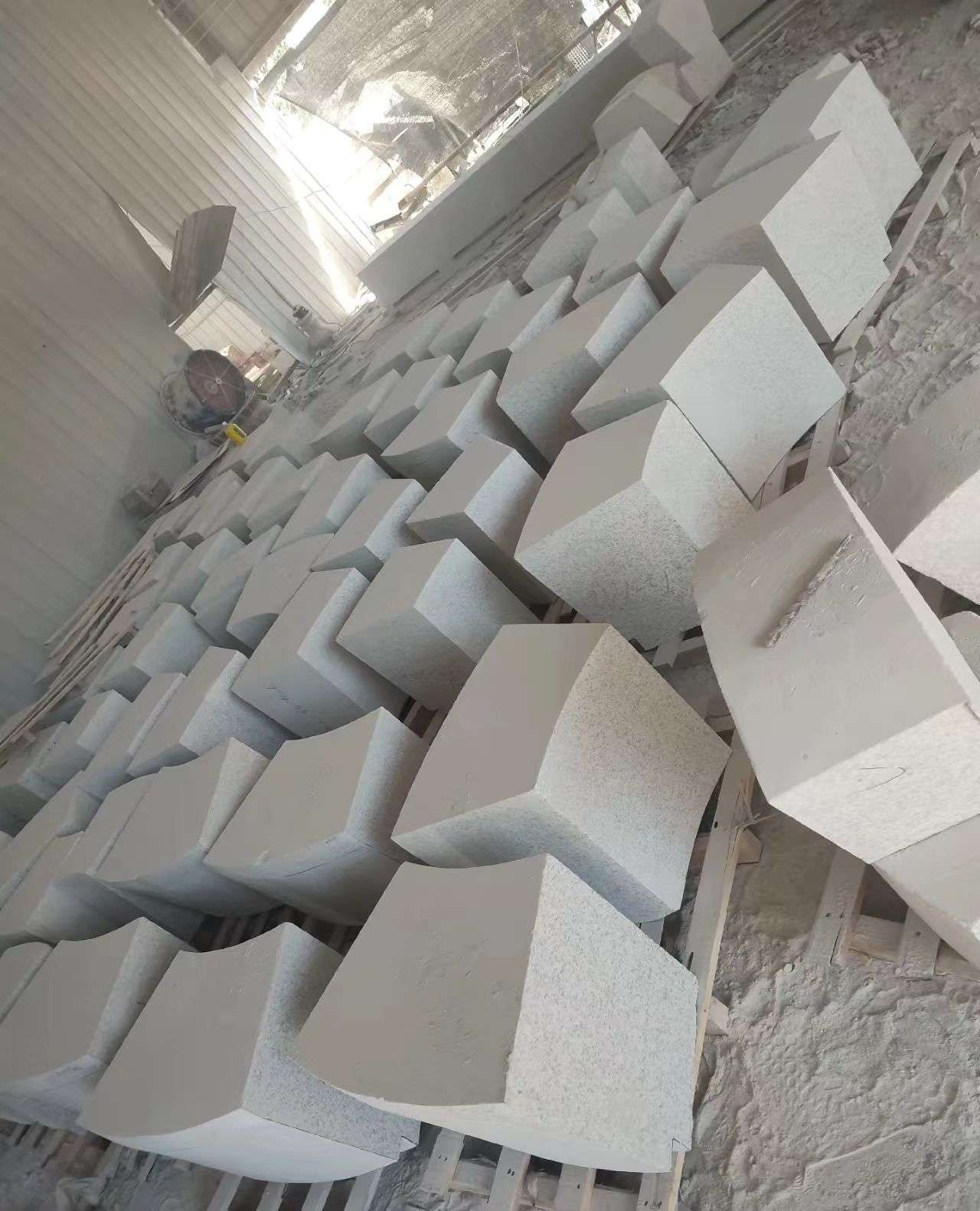 拉萨 白麻花岗岩异形坐凳