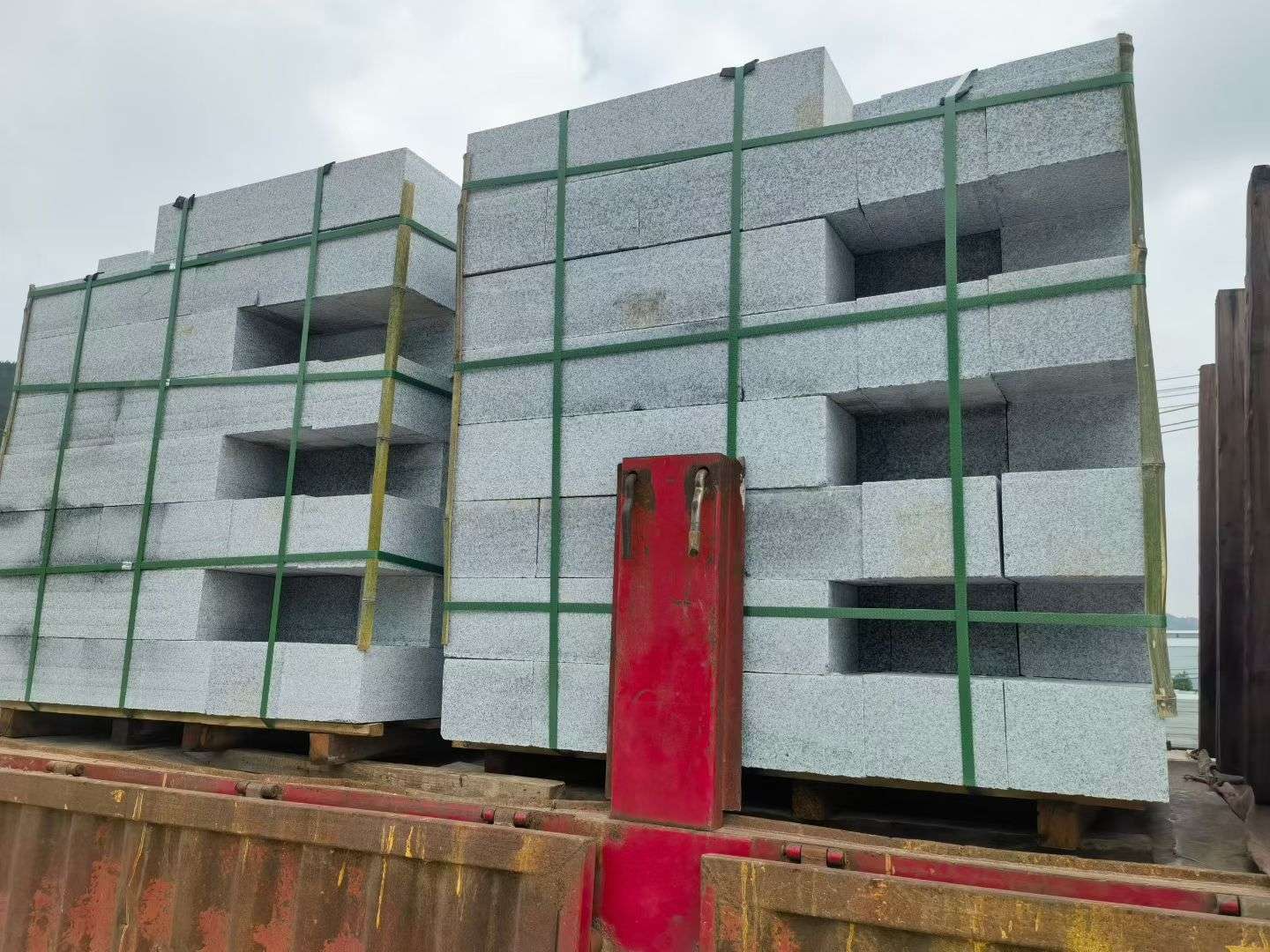 拉萨 芝麻白花岗岩路沿石，平石，路侧石，马路牙子，路缘石，立缘石，平缘石等