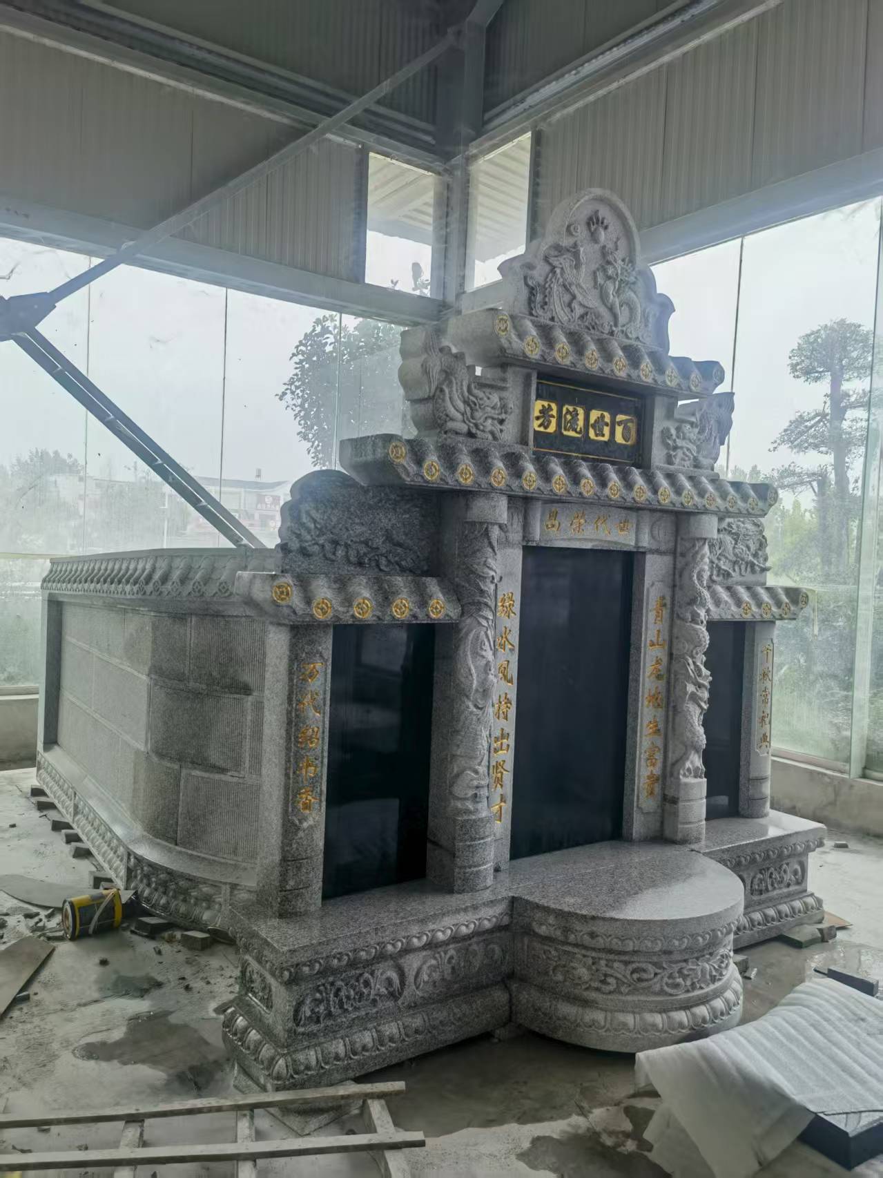 拉萨 芝麻白墓碑效果展示图